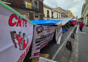 CNTE bloqueará Reforma este martes.