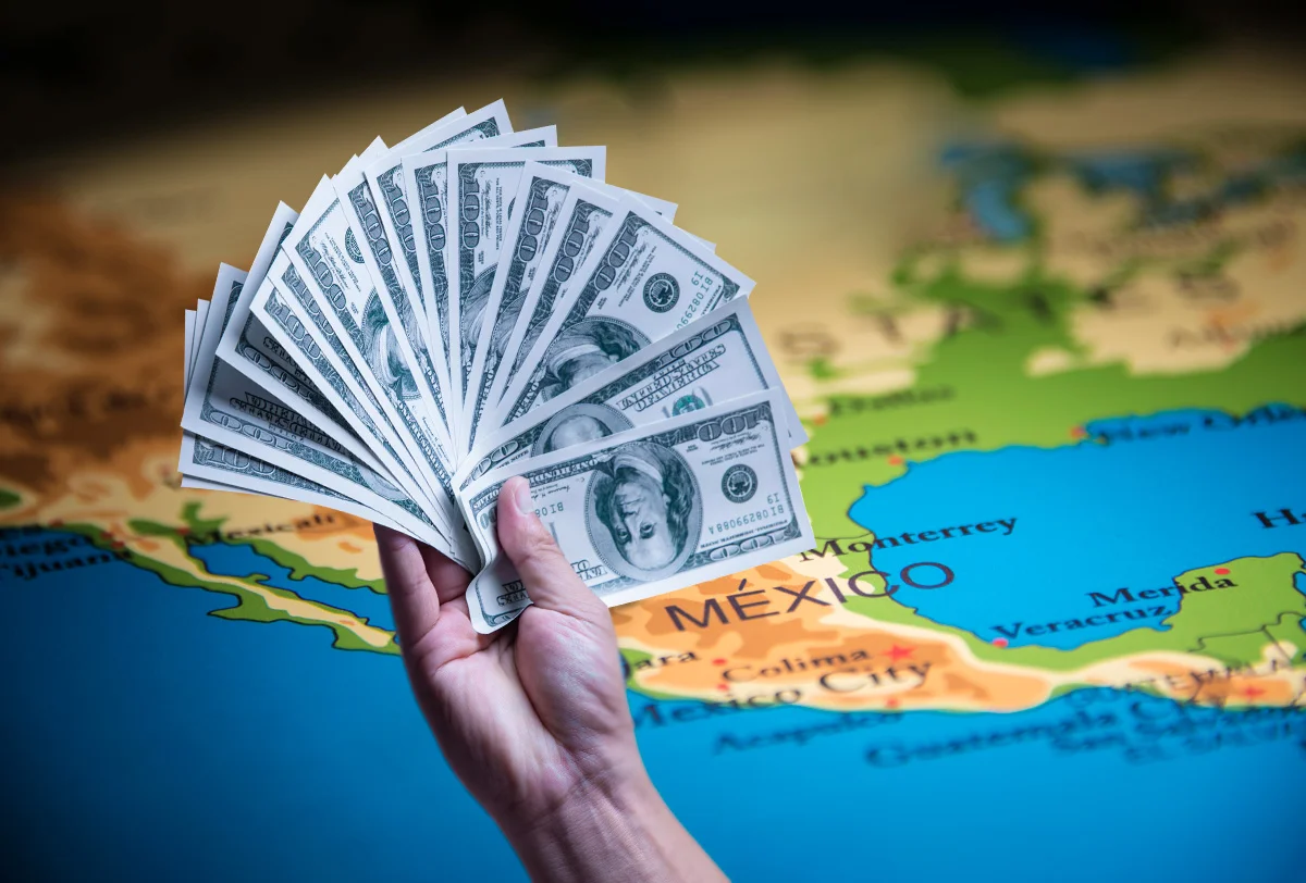 México sale al mercado por 6,300 millones de dólares.