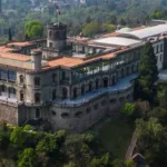 Que no le mientan El Castillo de Chapultepec no se renta para quinceañeras ni bodas.