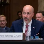 Terrance C. Cole, administrador de la DEA.