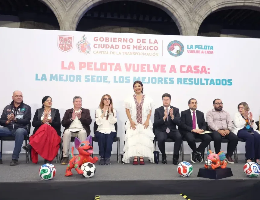 Clara Brugada rinde informe sobre obras para el Mundial 2026.
