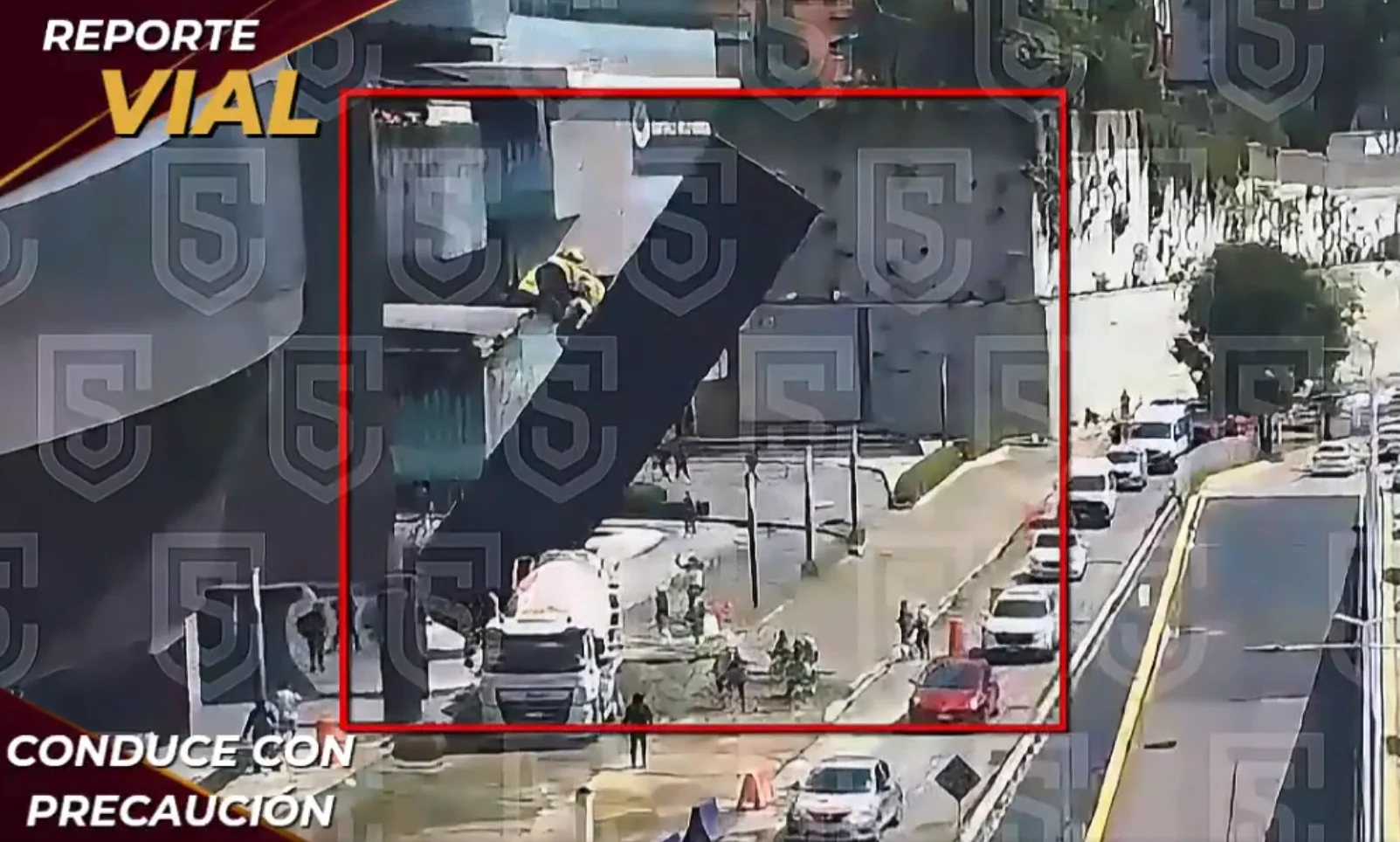 El C5 captó el momento exacto del accidente mortal.