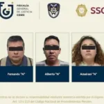 Los cinco detenidos por defraudar con falsas premios bancarios.