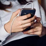 Meta impondrá límites y restricciones a menores de edad en Facebook e Instagram.