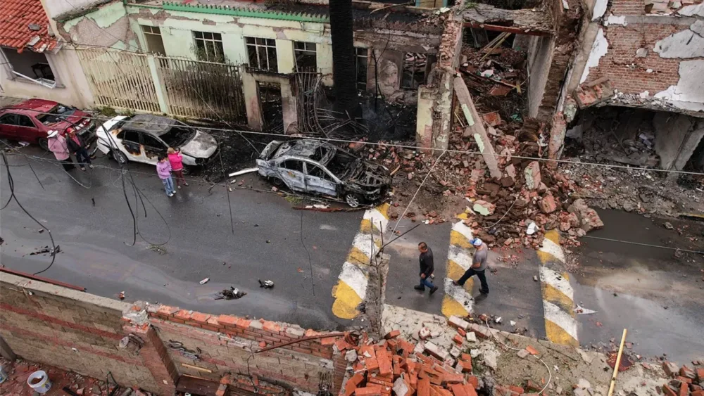 Daños tras explosión en Ojocaliente.