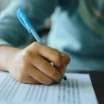 Casi 7 de cada 10 jóvenes en México reprueban nivel básico de matemáticas.