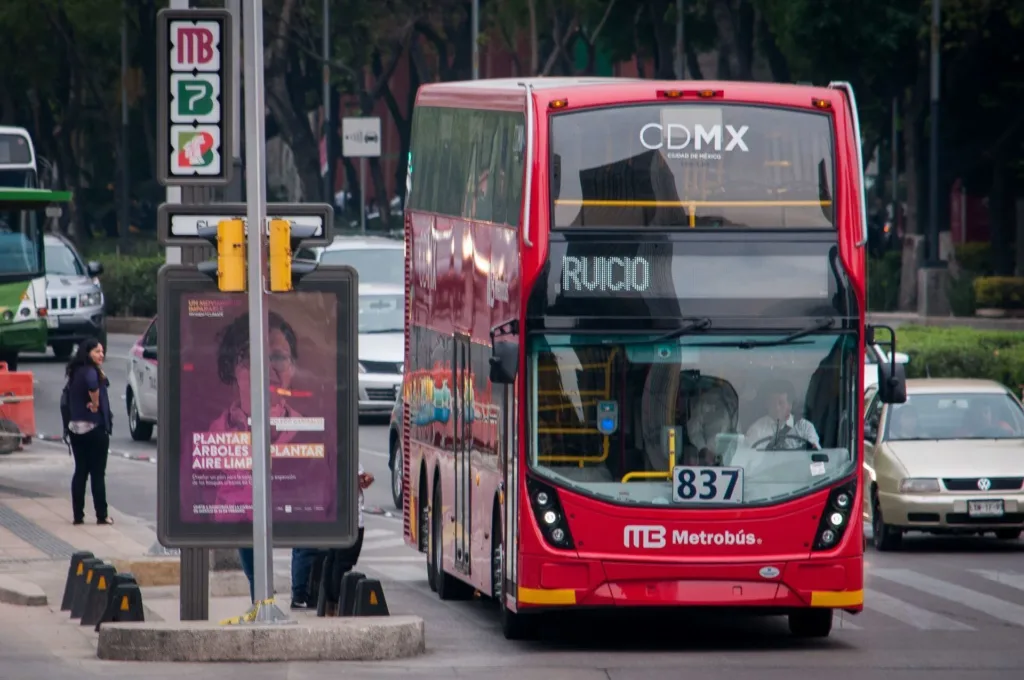 Metrobús amplía horario el 15 de septiembre.