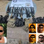 El arsenal y los detenidos tras operativo en Mazatlán.