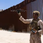 Ejército de Estados Unidos realiza pruebas antidrones en frontera con México.