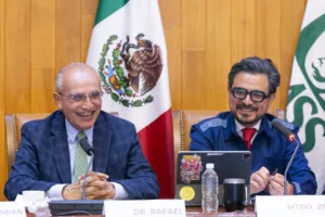 Rafael Olivos y Zoé Robledo.