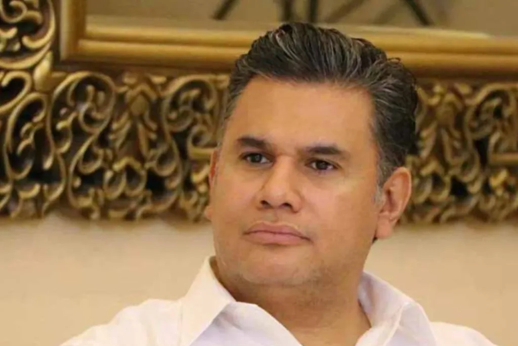 Willy Ochoa.