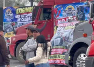 Inicia el paro nacional de transportistas.
